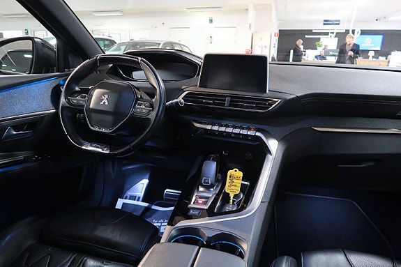 Peugeot 5008 8 of 14