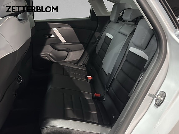 Citroen C4 X 9 of 13
