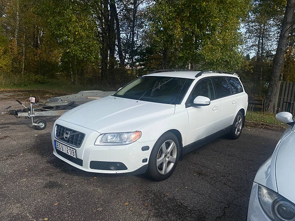 Volvo V70 A-Traktor F.D POLIS //Automat //GDS