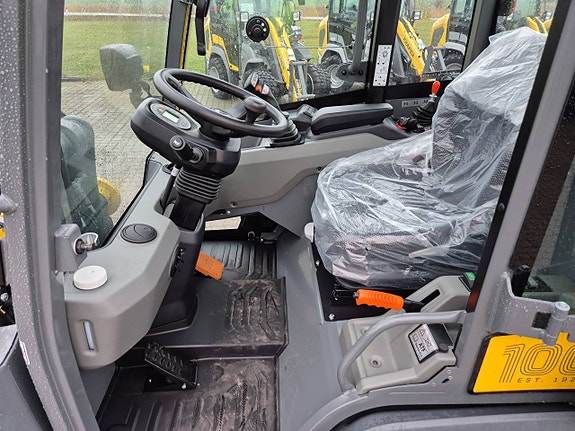 Kramer 5045 / 2.4t lastmaskin / 1865kg tipplast / 30km 8 of 12