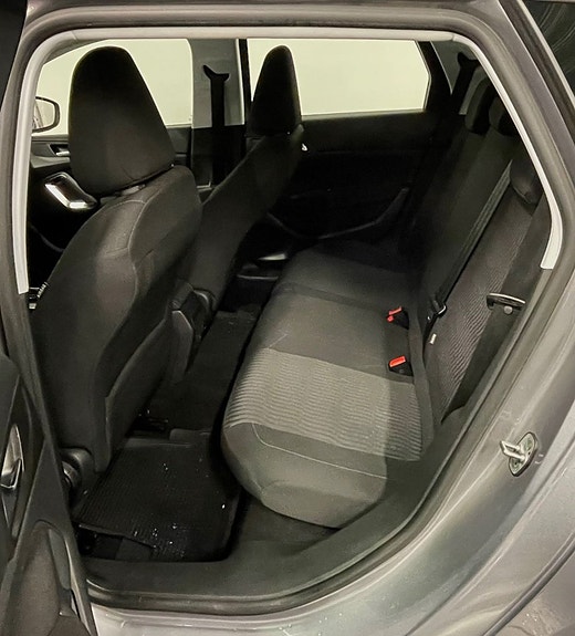 Peugeot 308 SW 10 of 11