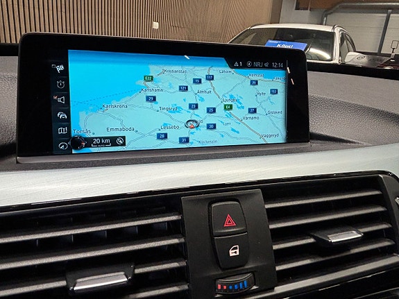BMW 330d 11 of 12