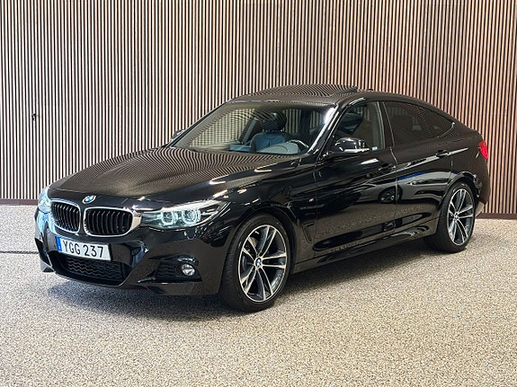 BMW 330d 2 of 12