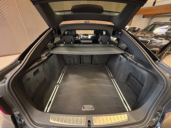 BMW 330d 7 of 12