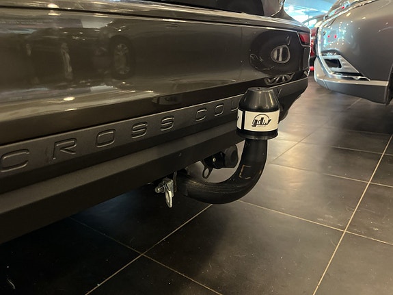Volvo V60 Cross Country 22 of 26
