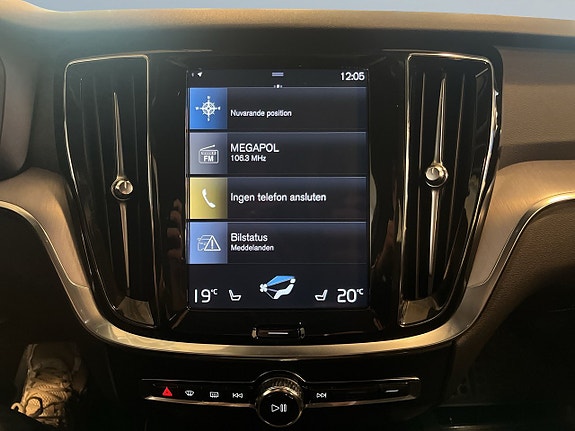 Volvo V60 Cross Country 15 of 26