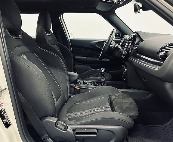 MINI Clubman Cooper S 9 of 13