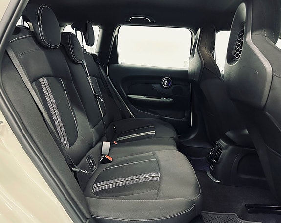 MINI Clubman Cooper S 11 of 13