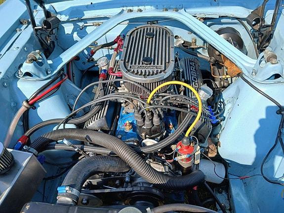 Ford Mustang 13 of 16