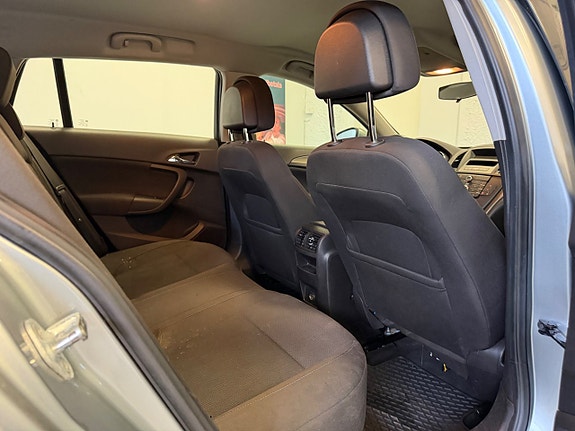 Opel Insignia 8 of 13