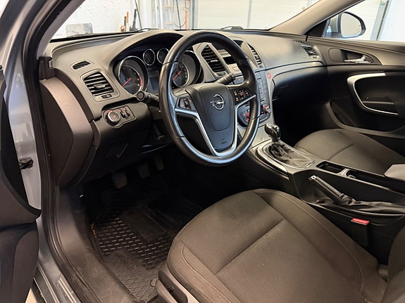 Opel Insignia 12 of 13