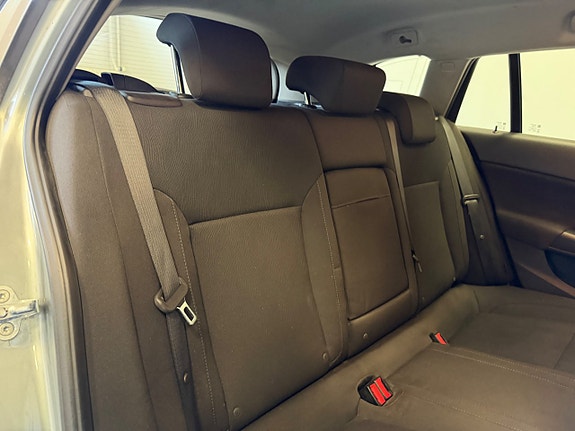 Opel Insignia 9 of 13