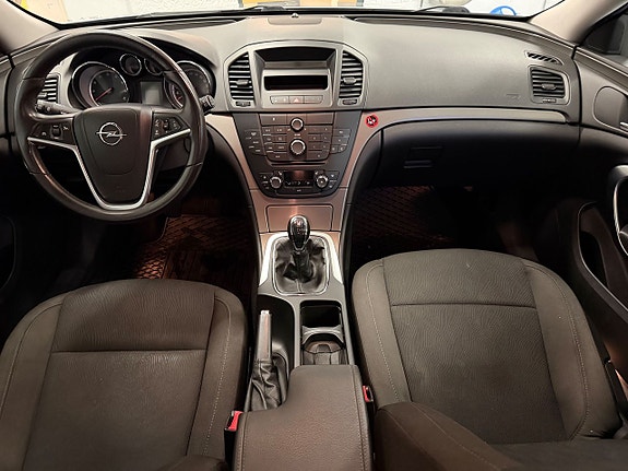 Opel Insignia 10 of 11