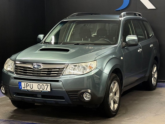 Subaru Forester 3 of 5