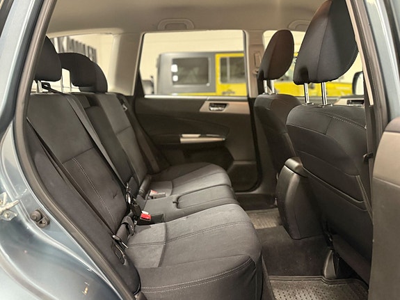 Subaru Forester 10 of 24