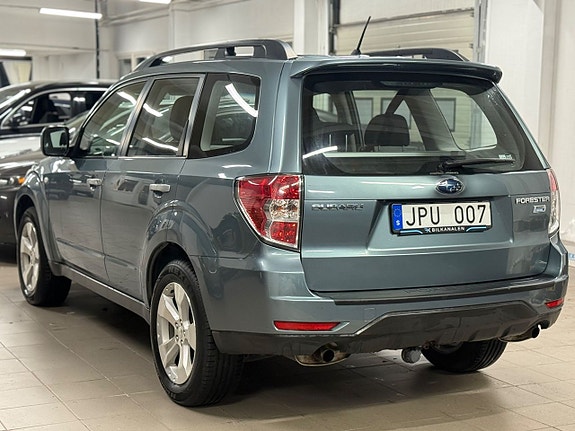 Subaru Forester 7 of 24