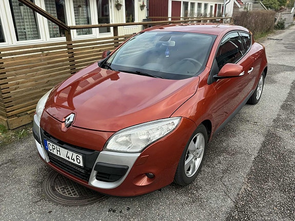 Renault Megane 2 of 9