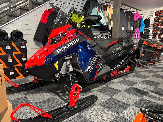 Polaris 650 INDY XCR 136 2025