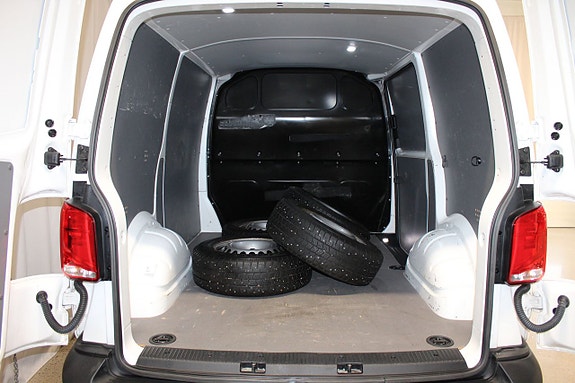Volkswagen Transporter 14 of 26