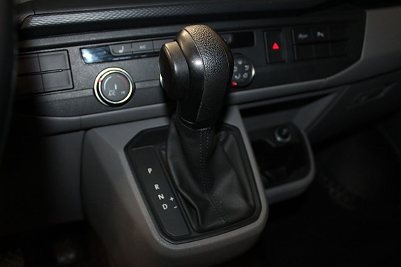 Volkswagen Transporter 22 of 26