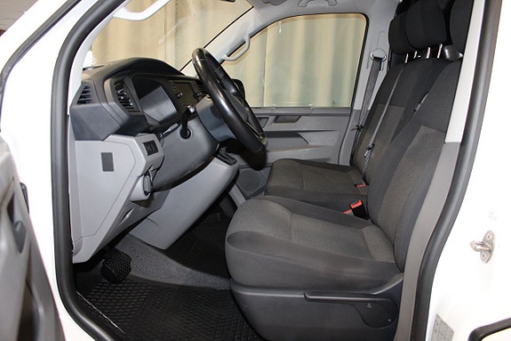 Volkswagen Transporter 19 of 26