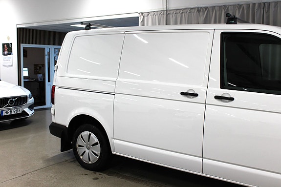 Volkswagen Transporter 10 of 26