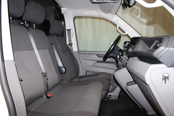 Volkswagen Transporter 18 of 26