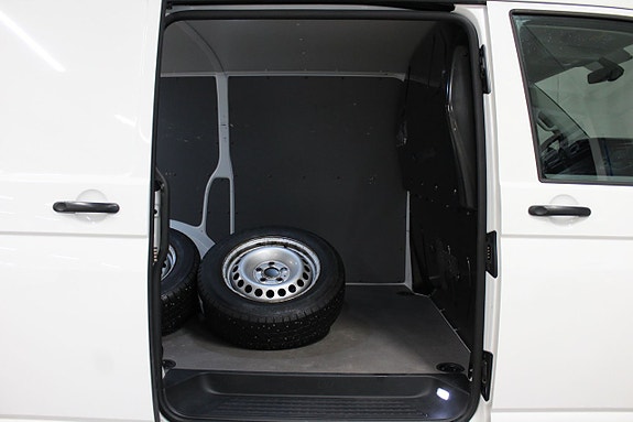 Volkswagen Transporter 15 of 26