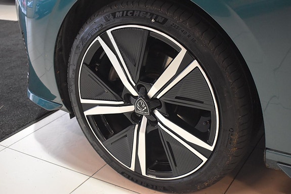 Peugeot 308 27 of 27