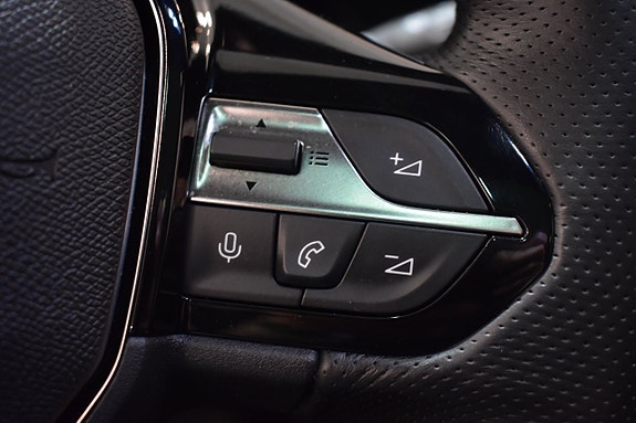 Peugeot 308 11 of 27