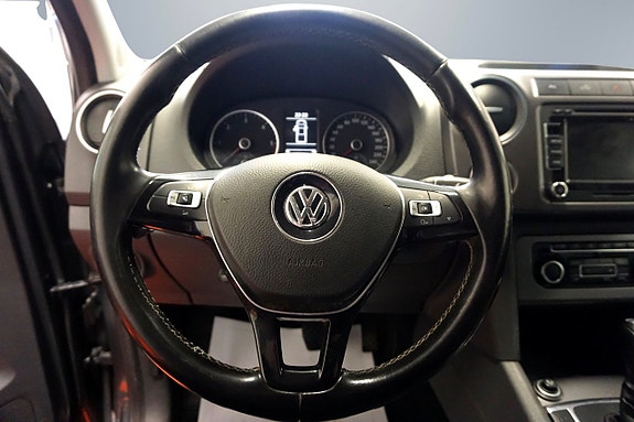 Volkswagen Amarok 12 of 15