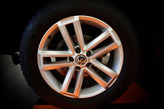 Volkswagen Amarok 15 of 15