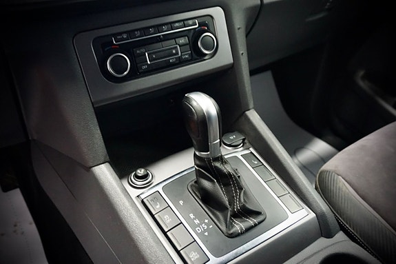 Volkswagen Amarok 13 of 15