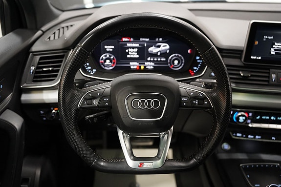 Audi Q5 12 of 24