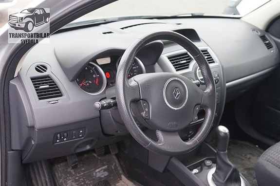 Renault Megane 9 of 11