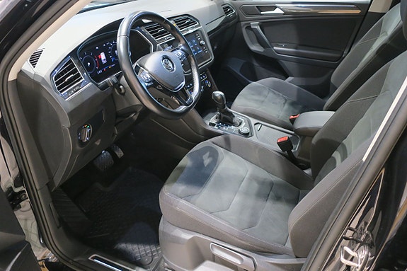 Volkswagen Tiguan 5 of 5