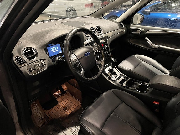 Ford S-MAX 7 of 15
