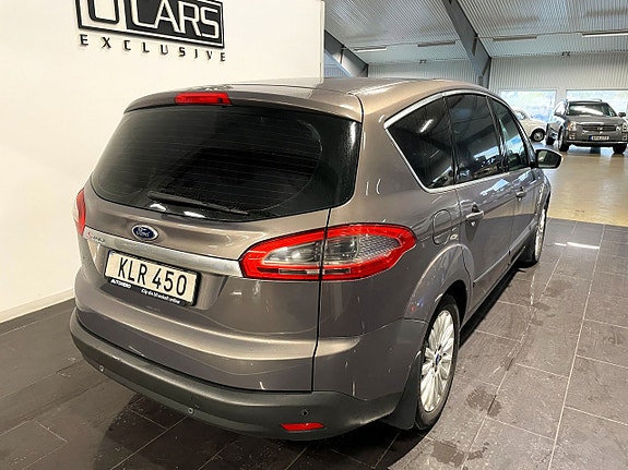 Ford S-MAX 2 of 15