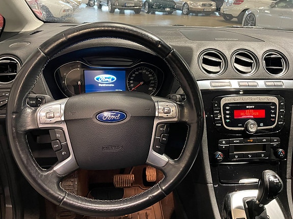 Ford S-MAX 9 of 15