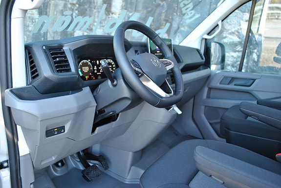 Volkswagen Crafter 13 of 23