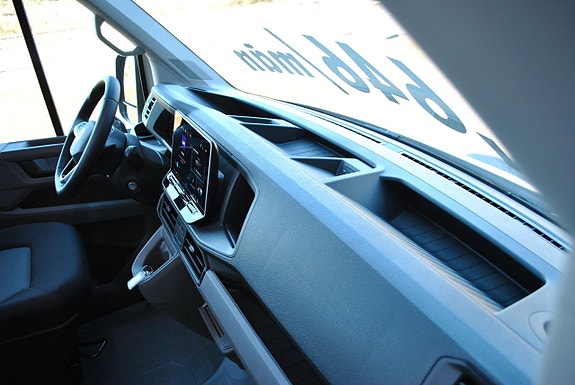 Volkswagen Crafter 17 of 23