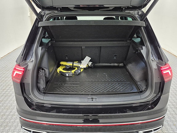 Volkswagen Tiguan 12 of 12