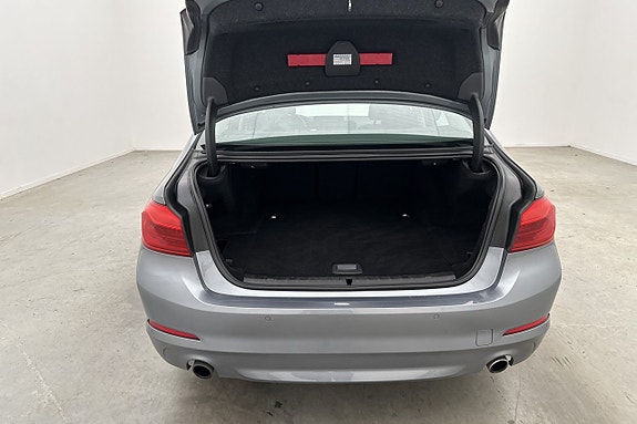 BMW 530e 26 of 27