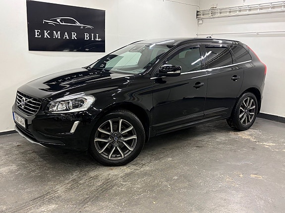 Volvo XC60 2 of 27