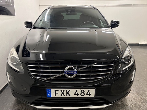 Volvo XC60 3 of 27