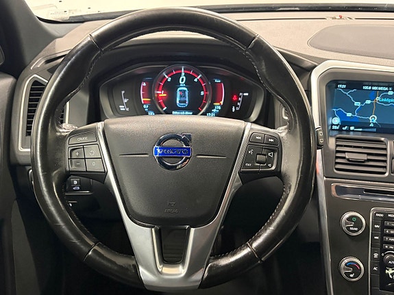 Volvo XC60 15 of 27