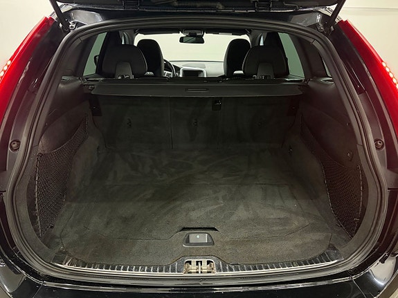 Volvo XC60 6 of 27