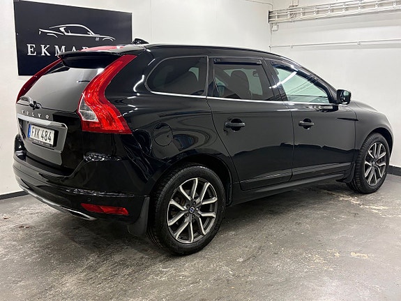 Volvo XC60 4 of 27