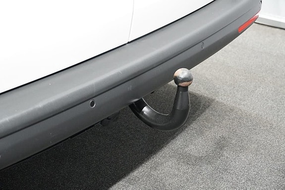Volkswagen Caravelle 12 of 18
