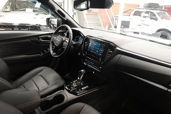 Isuzu D-max 12 of 13